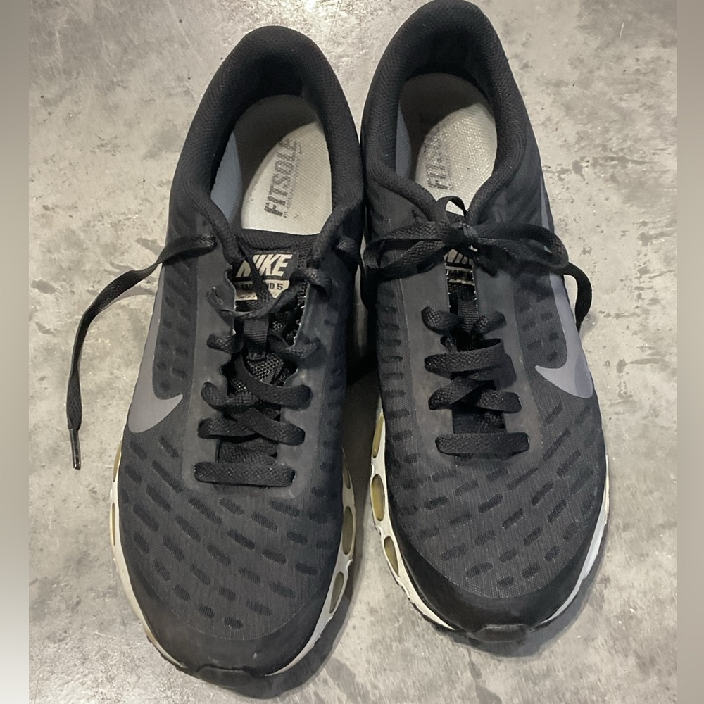 Nike Tailwind 5 Max Air Black & Grey Athletic Cross Training Running Shoe,